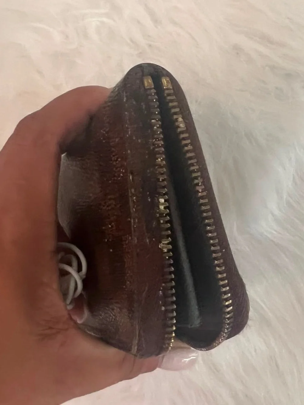 Louis Vuitton compact louis